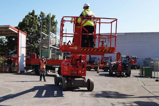 Técnico Habilitado na Condução e Operação com Equipamentos de Elevação de Cargas e Pessoas